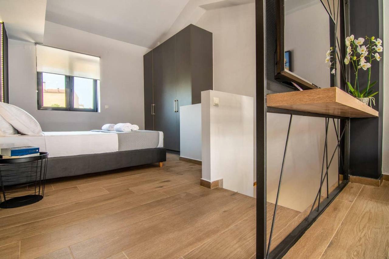 Mos Luxury City Suites - The Loft Chania  ภายนอก รูปภาพ