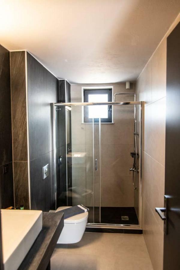 Mos Luxury City Suites - The Loft Chania  ภายนอก รูปภาพ